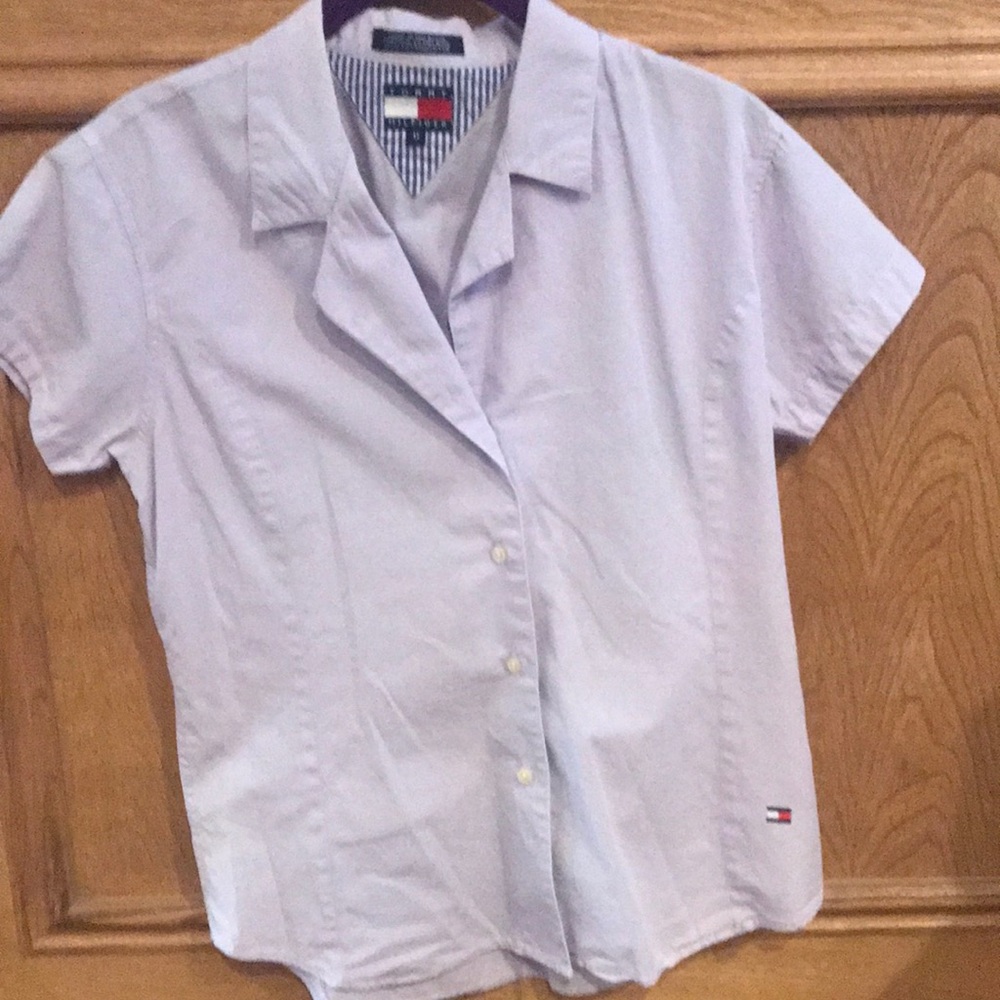 Women’s Light Lavender Short Sleeve Button Up Blouse with collar - Size 6 - Picture 1 of 5